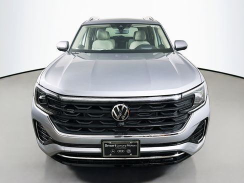 New 2026 Volkswagen Atlas SEL Premium R-Line AWD/4WD image 2