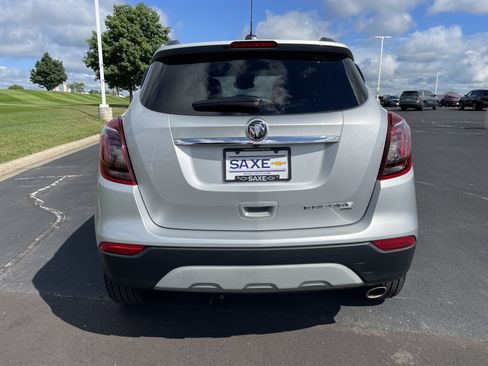 Used 2022 Buick Encore Preferred w/ Safety Package AWD/4WD image 4