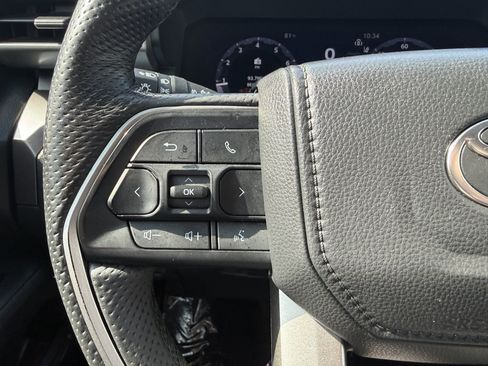 Used 2025 Toyota Tacoma TRD Off-Road w/ TRD Off Road Premium Package AWD/4WD image 20