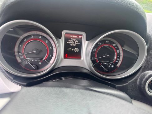 Used 2016 Dodge Journey SE w/ Flexible Seating Group image 13