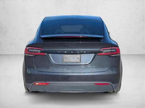 Used 2023 Tesla Model X Plaid image 6
