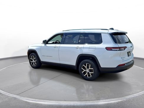 Used 2023 Jeep Grand Cherokee L Limited AWD/4WD image 6