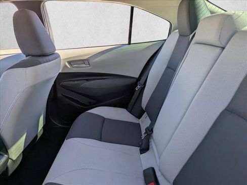 Used 2025 Toyota Corolla LE image 16