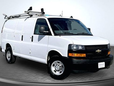 Used 2021 Chevrolet Express 2500 w/ Driver Convenience Package image 3