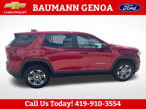 Used 2025 GMC Terrain Elevation AWD/4WD image 7