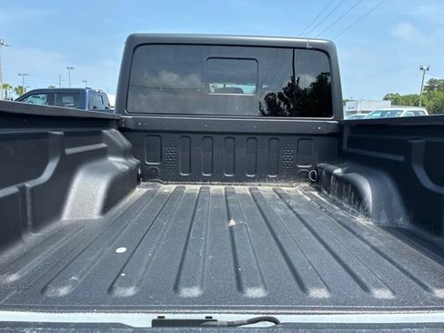Used 2021 Jeep Gladiator Overland w/ Trailer Tow Package AWD/4WD image 17