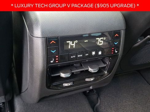 Used 2025 Jeep Grand Cherokee Summit w/ Obsidian Package image 11