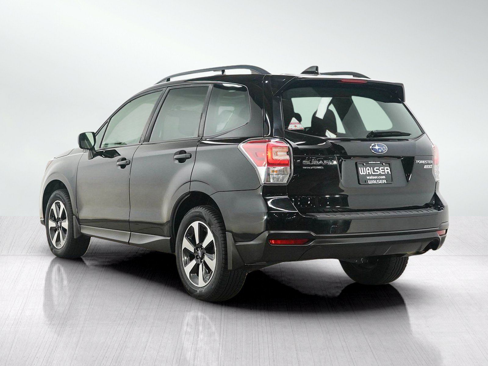 Used 2017 Subaru Forester 2.5i Premium w/ All-Weather Package AWD/4WD image 3