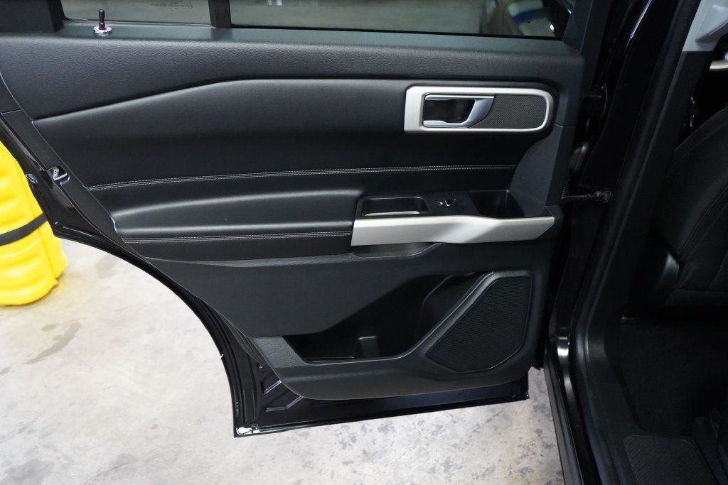 Certified 2022 Ford Explorer XLT RWD image 29