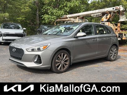 Used 2020 Hyundai Elantra GT w/ Style Package 02