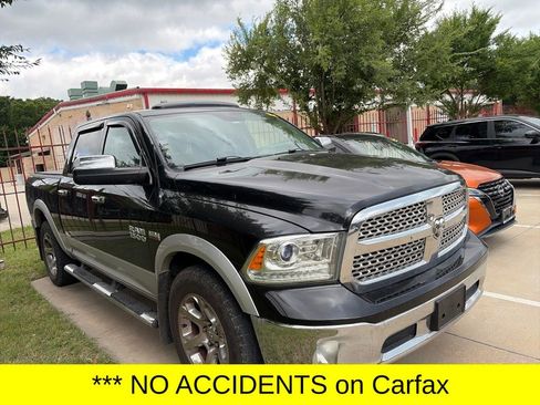Used 2017 RAM 1500 Laramie AWD/4WD image 3