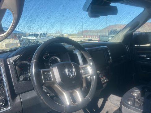 Used 2016 RAM 1500 Laramie w/ Convenience Group AWD/4WD image 15