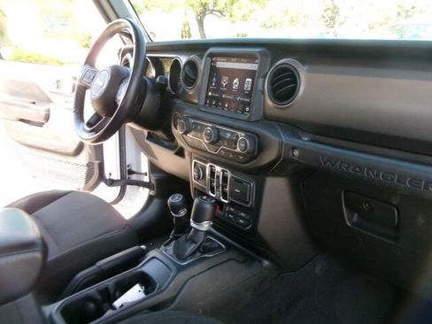 Used 2021 Jeep Wrangler Unlimited Sport image 24