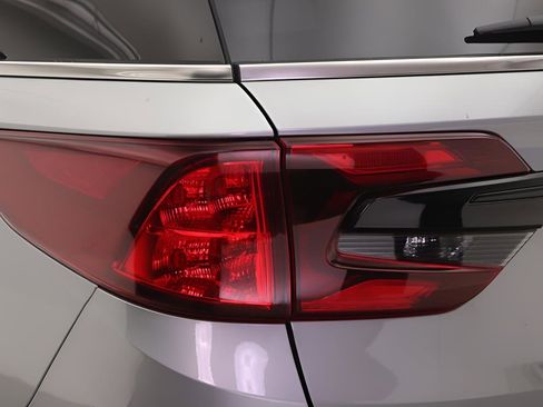 Used 2025 Honda Odyssey EX-L image 18