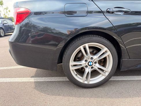 Used 2018 BMW 340i xDrive Sedan AWD/4WD image 11