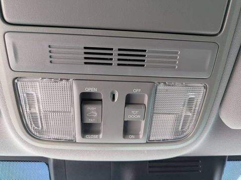 Used 2018 Honda CR-V EX image 15