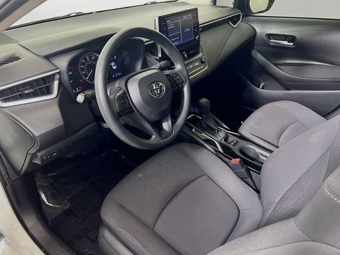 Used 2021 Toyota Corolla LE image 11