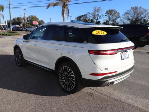 Used 2021 Lincoln Corsair Reserve w/ Equipment Group 201A image 9