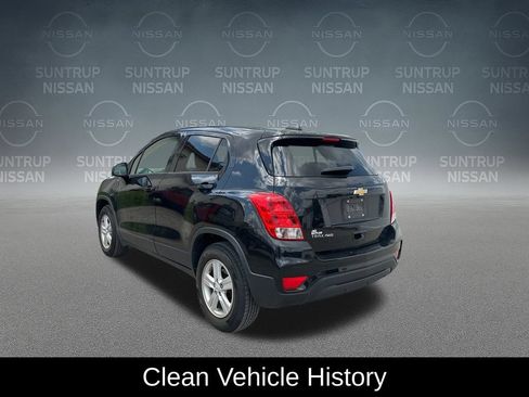 Used 2020 Chevrolet Trax LS w/ Tint and Cruise Package AWD/4WD image 3