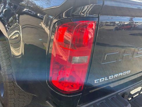 Used 2021 Chevrolet Colorado LT w/ Safety Package RWD image 31