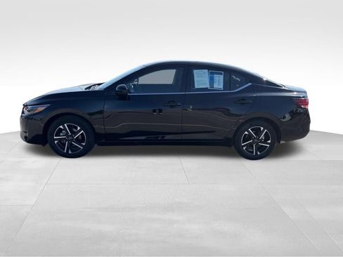 Used 2025 Nissan Sentra SV FWD image 3