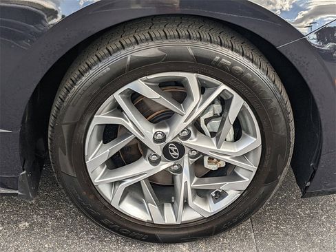 Used 2023 Hyundai Sonata SEL image 15