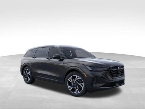 New 2026 Lincoln Nautilus Premier w/ Equipment Group 102A image 36