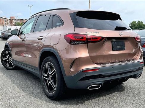 Used 2023 Mercedes-Benz GLA 250 4MATIC image 3