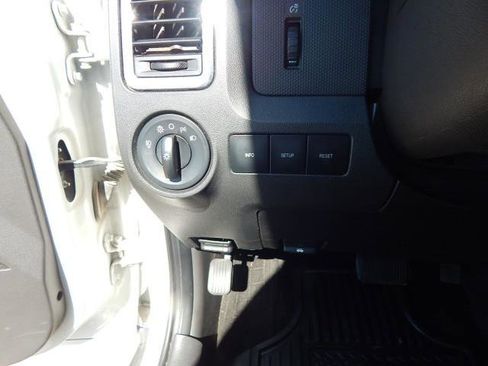 Used 2012 Ford Escape Limited image 17