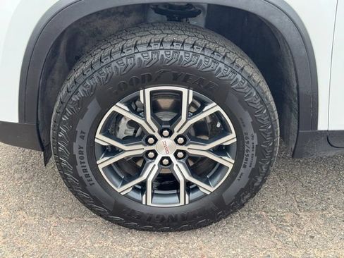 Certified 2025 GMC Acadia AT4 w/ LPO, Floor Liner Package AWD/4WD image 10