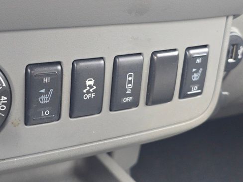 Used 2021 Nissan Frontier SV AWD/4WD image 37