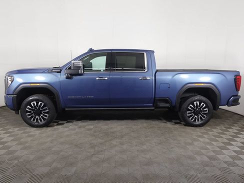 Used 2024 GMC Sierra 2500 Denali Ultimate AWD/4WD image 23