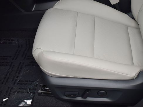 New 2026 Nissan Rogue SV w/ SV Premium Package image 17