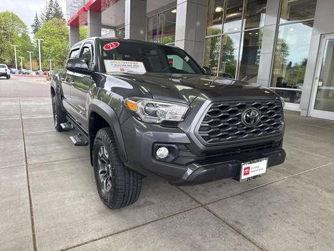 Certified 2023 Toyota Tacoma TRD Off-Road AWD/4WD image 1
