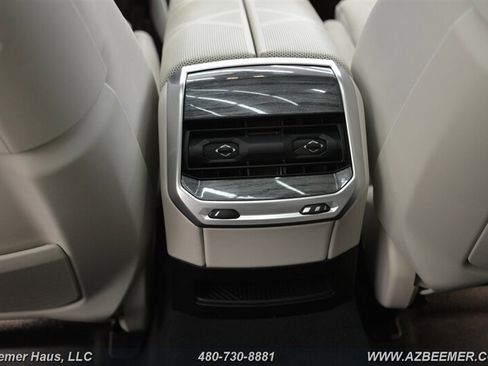 Used 2023 BMW 740i w/ Parking Assistance Package RWD image 25