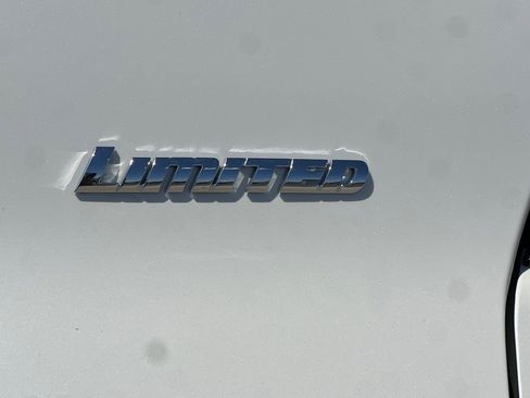 Used 2023 Toyota 4Runner Limited AWD/4WD image 23