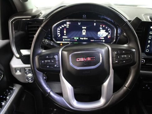 Used 2024 GMC Sierra 2500 SLT w/ SLT Convenience Package image 16