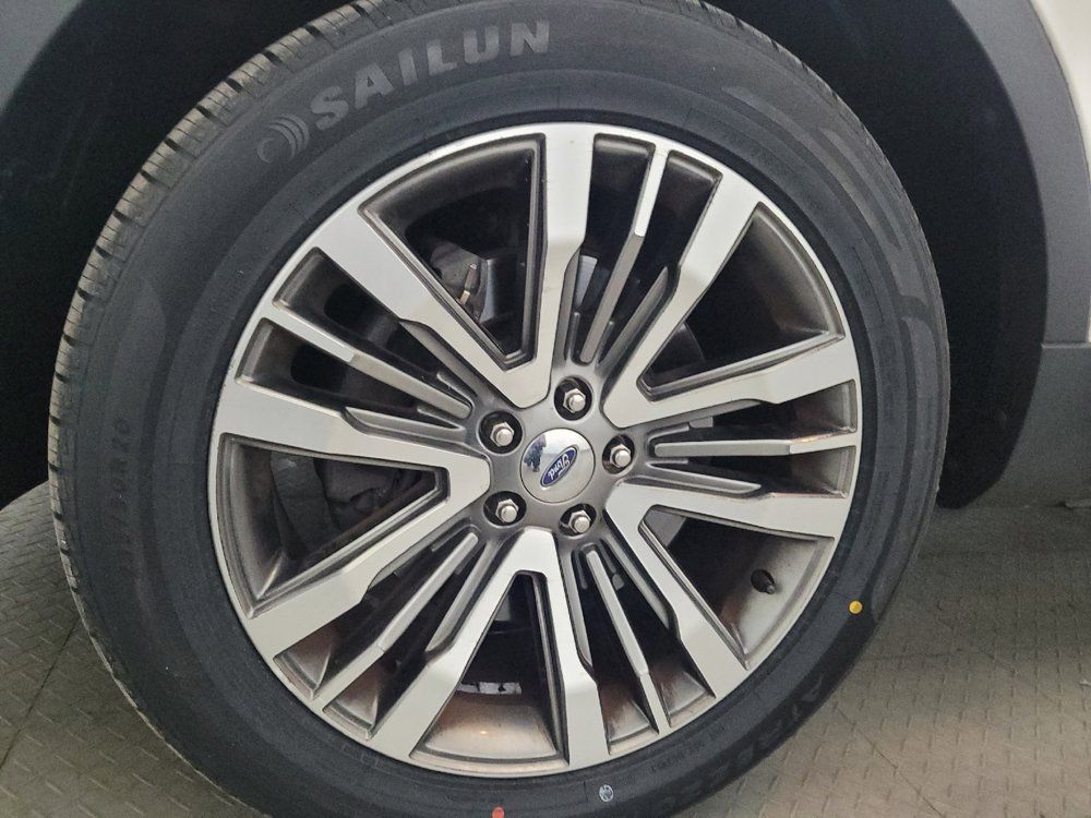 Used 2017 Ford Explorer Platinum AWD/4WD image 31