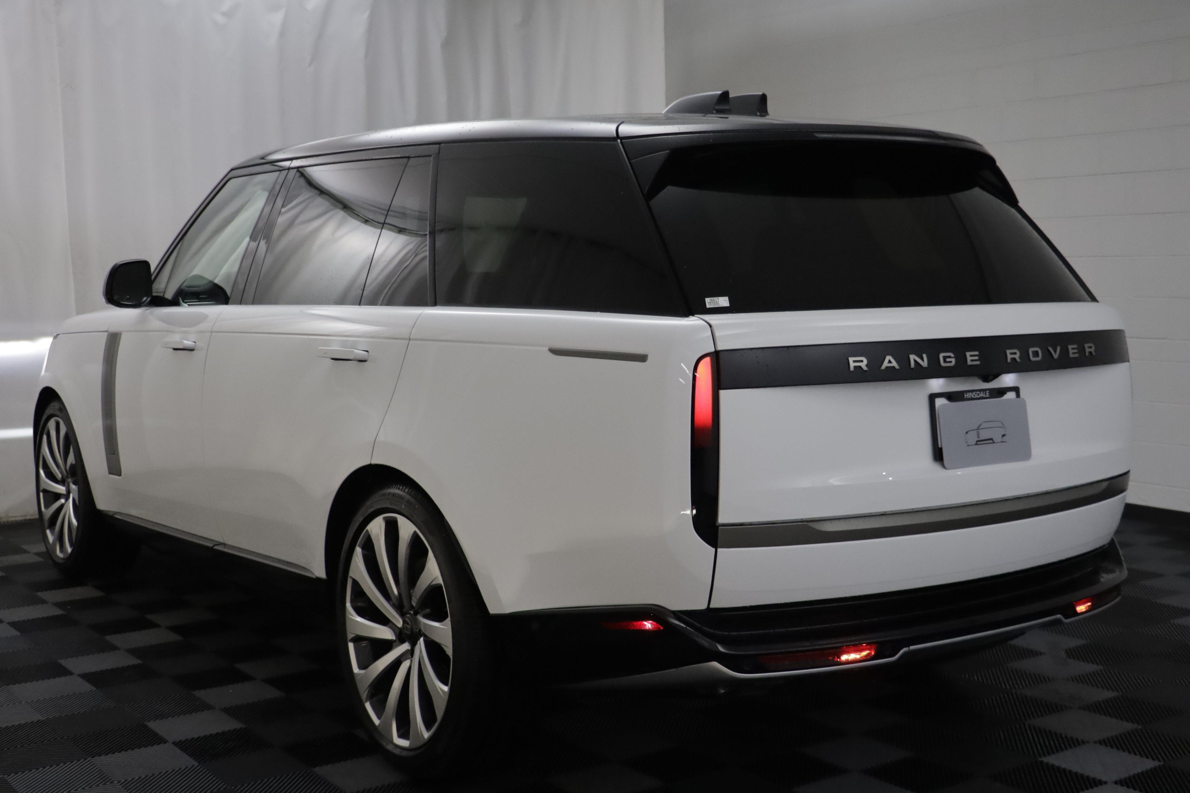 New 2027 Land Rover Range Rover Long Wheelbase Autobiography AWD/4WD image 19