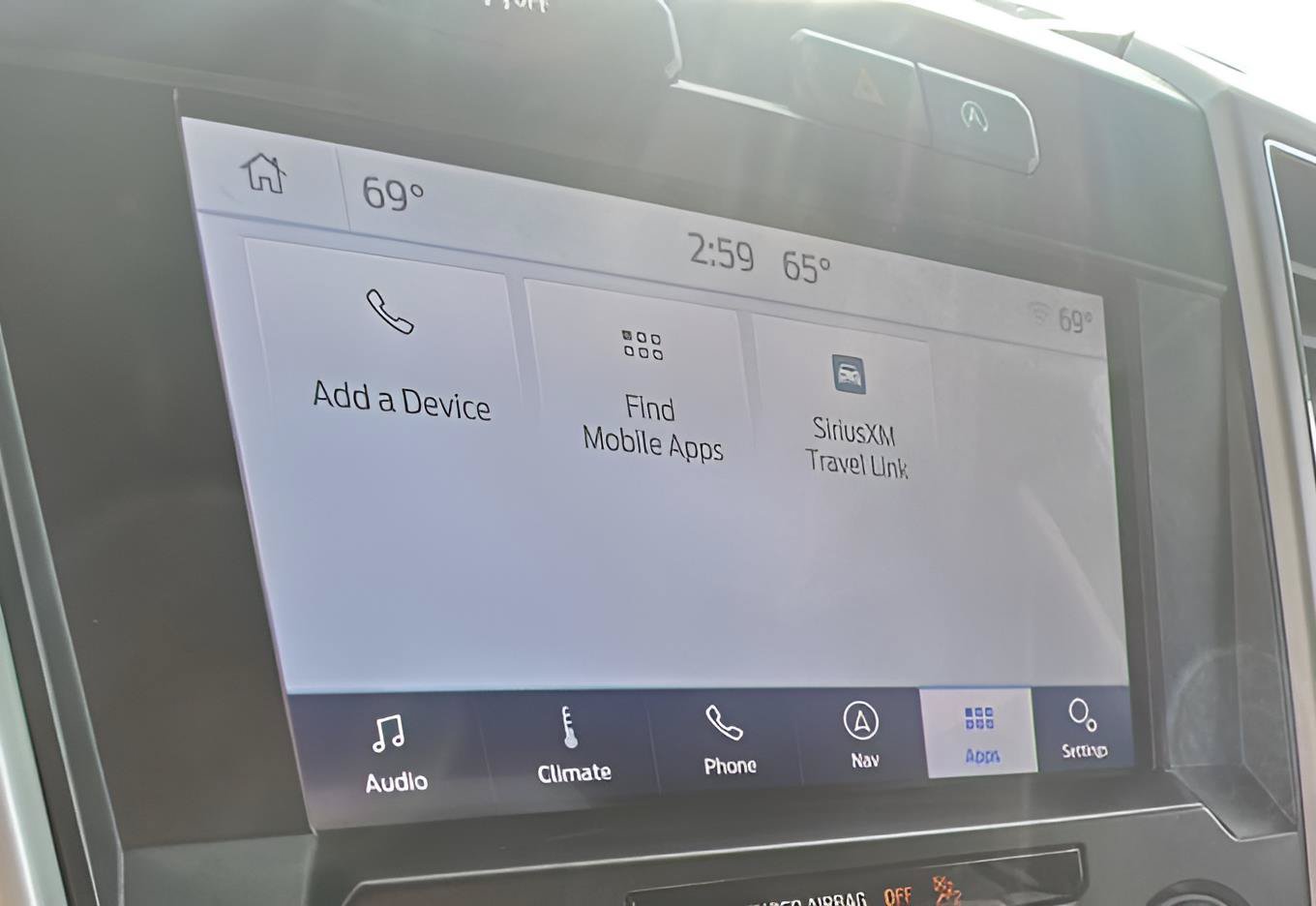 Used 2019 Ford F150 Lariat AWD/4WD image 9