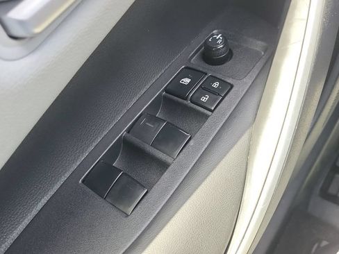Certified 2022 Toyota Corolla SE FWD image 18