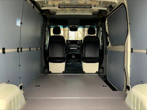 New 2026 Mercedes-Benz Sprinter 2500 image 24