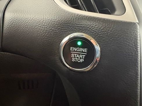 Used 2023 Ford Edge SE AWD/4WD image 31