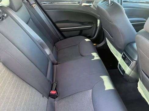 Used 2023 Chrysler 300 Touring w/ Sport Appearance Package image 13