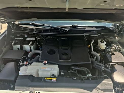 Used 2024 Toyota Tundra SR5 AWD/4WD image 20