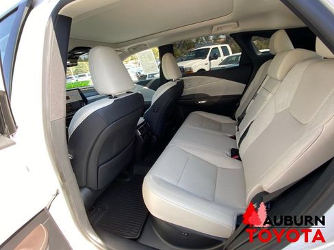 Used 2026 Lexus RX 450h AWD w/ Convenience Package image 26