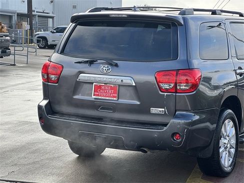Used 2016 Toyota Sequoia Platinum image 7