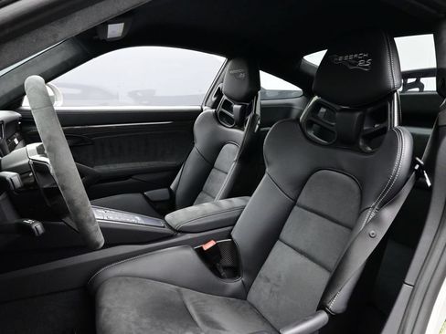 Certified 2019 Porsche 911 GT2 RS w/ Weissach Package RWD image 5