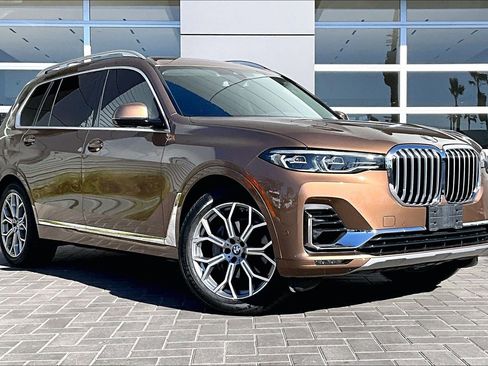 Used 2020 BMW X7 xDrive40i w/ Premium Package image 3