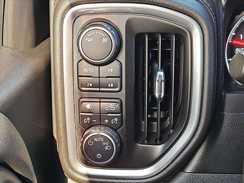 Used 2019 Chevrolet Silverado 1500 LT Trail Boss w/ Convenience Package image 26